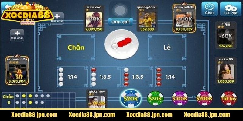 Mỗi bàn hiển thị khung đặt cược, đồng hồ đếm ngược